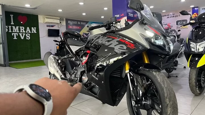 Apache 310 RR