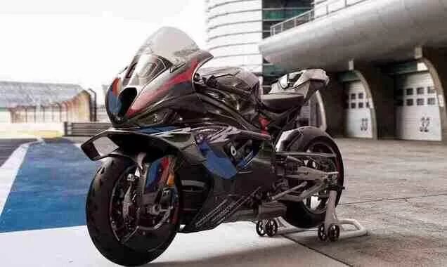 BMW M 1000 RR 