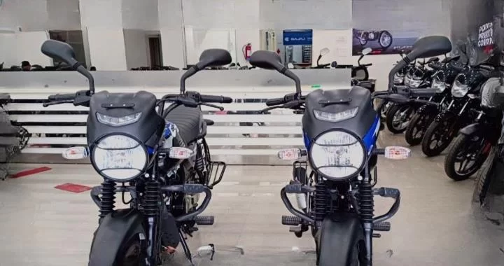Bajaj CT 150X 