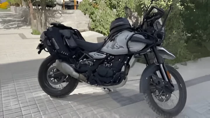 Royal_Enfield__Himalayan_452