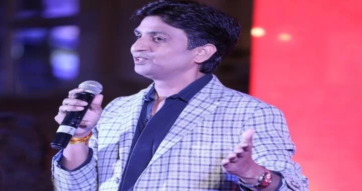 Dr. Kumar Vishwas