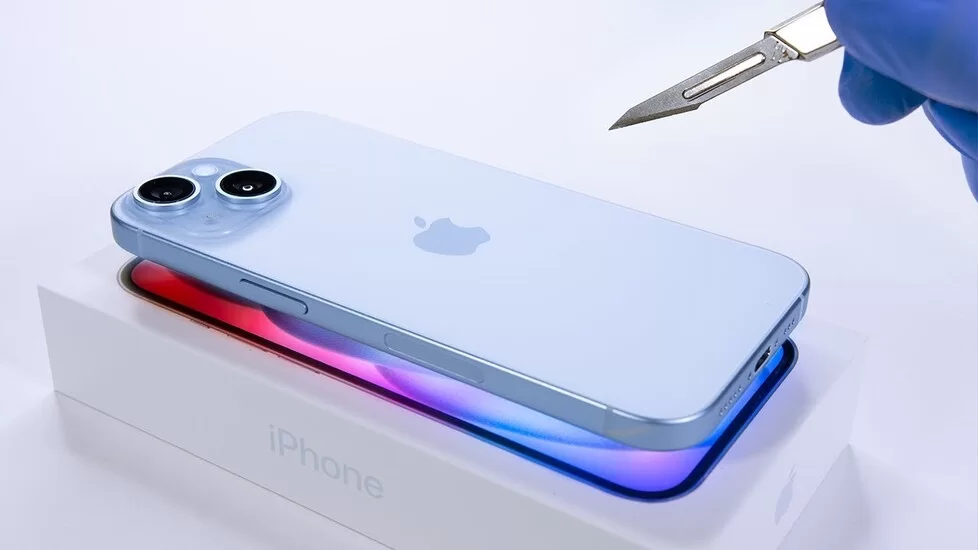iPhone 15