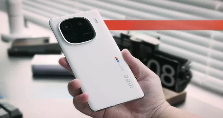 iQOO 12 5g phone