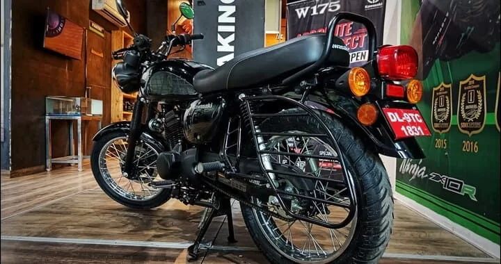 Kawasaki W175 Bike