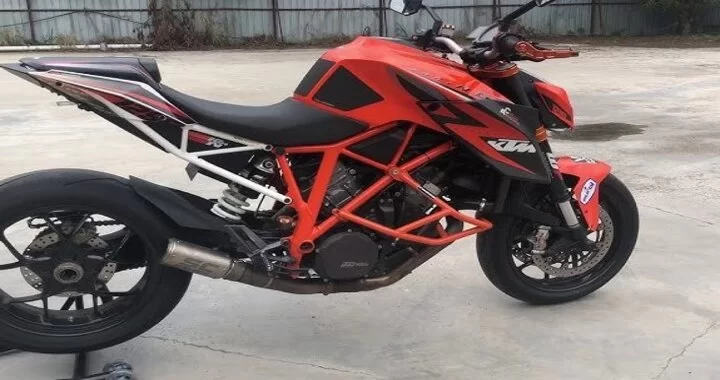 KTM 1390 Super Duke R