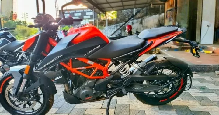 KTM Duke 390