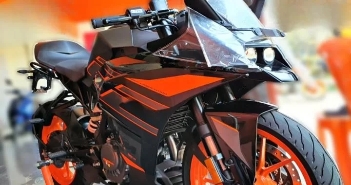 KTM RC 200 bike