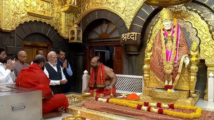 Pm Modi Visits Shirdi