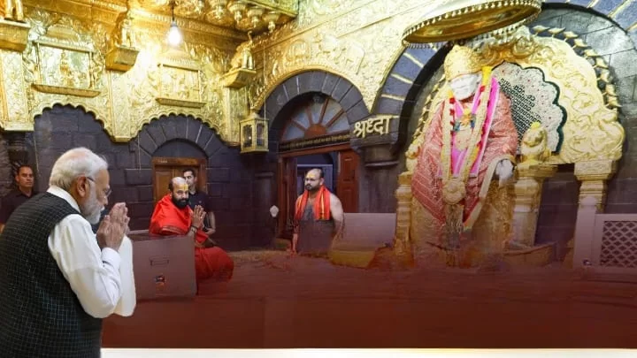 Pm Modi Visits Shirdi