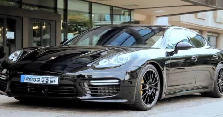 Porsche Panamera 