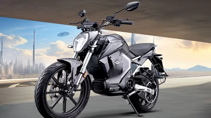 Revolt RV 400 