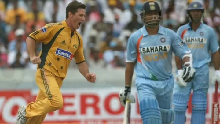 Sachin Tendulkar vs. Brad Hogg