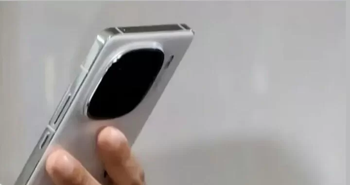 VIVO IQOO 12 Pro Smartphone
