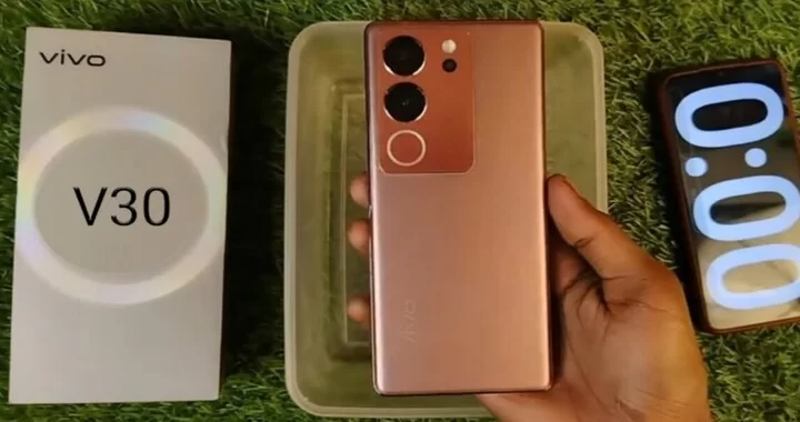 Vivo V30 Lite 5G Smartphone
